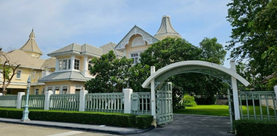 Maison à Bangkok, Thaïlande 6 chambres № 146959