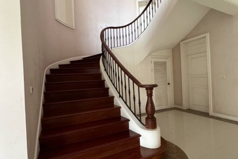 Дом в Бангкоке, Таиланд с 7 спальнями  № 146958 - фото 10