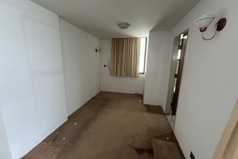 Кондоминиум с 2 спальнями в Ваттхане, Бангкок, Таиланд № 137049 - фото 27