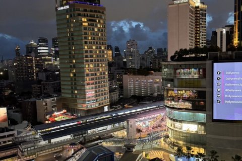 Кондоминиум с 2 спальнями в Ваттхане, Бангкок, Таиланд № 137049 - фото 2