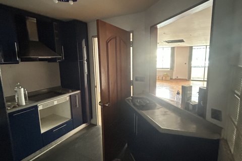 Кондоминиум с 2 спальнями в Ваттхане, Бангкок, Таиланд № 137049 - фото 11