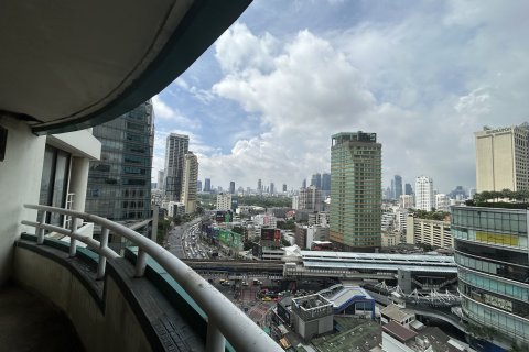 Кондоминиум с 2 спальнями в Ваттхане, Бангкок, Таиланд № 137049 - фото 17