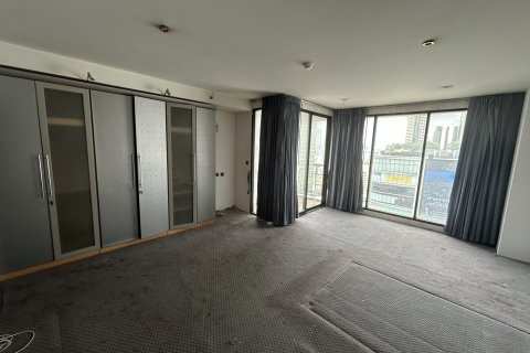 Кондоминиум с 2 спальнями в Ваттхане, Бангкок, Таиланд № 137049 - фото 12