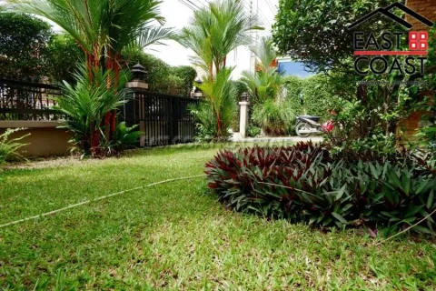 Casa de 3 dormitorios en Pattaya, Tailandia № 212602 - foto 3