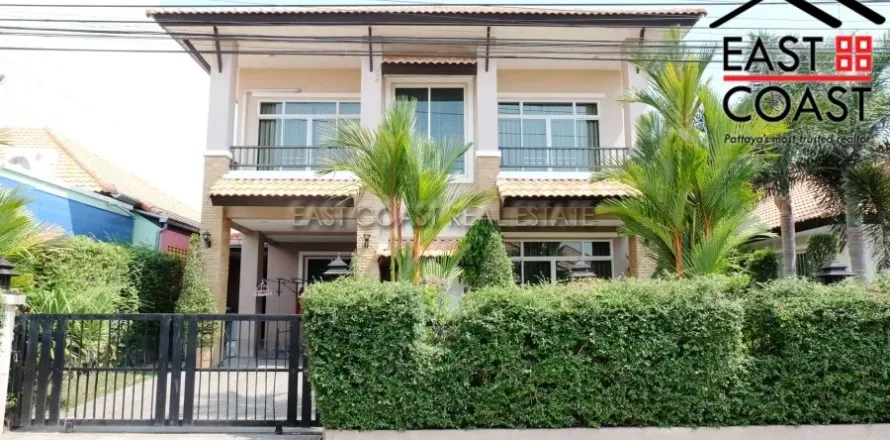 Casa de 3 dormitorios en Pattaya, Tailandia № 212602