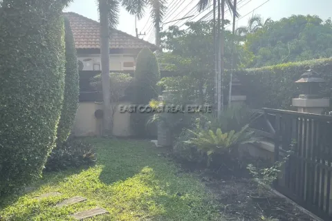 Casa de 3 dormitorios en Pattaya, Tailandia № 212602 - foto 17