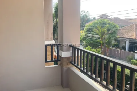 Casa de 3 dormitorios en Pattaya, Tailandia № 212602 - foto 14