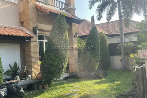 Casa de 3 dormitorios en Pattaya, Tailandia № 212602 - foto 16