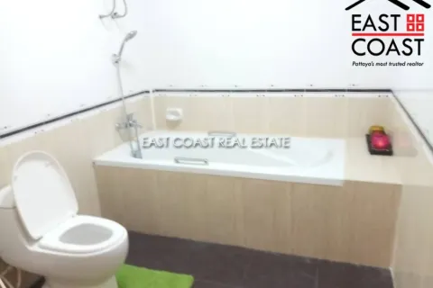 Casa de 3 dormitorios en Pattaya, Tailandia № 212601 - foto 17