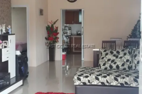 Casa de 3 dormitorios en Pattaya, Tailandia № 212601 - foto 7