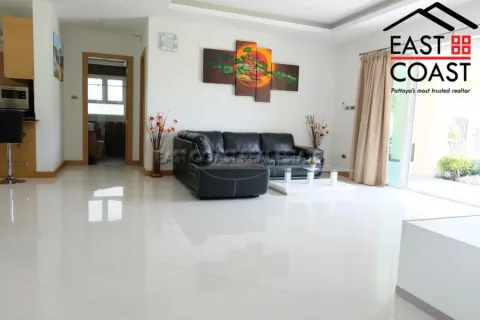 Casa de 3 dormitorios en Pattaya, Tailandia № 212598 - foto 9