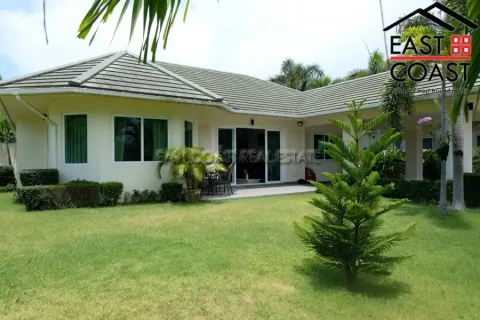 House in Pattaya, Thailand 3 bedrooms № 212598