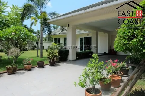 Casa de 3 dormitorios en Pattaya, Tailandia № 212598 - foto 6