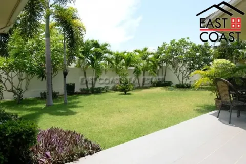 Casa de 3 dormitorios en Pattaya, Tailandia № 212598 - foto 18