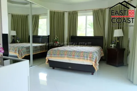 Casa de 3 dormitorios en Pattaya, Tailandia № 212598 - foto 3