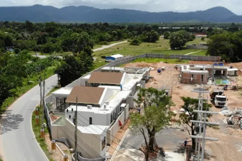 Villa in Phuket, Thailand 3 bedrooms № 151087 - photo 11