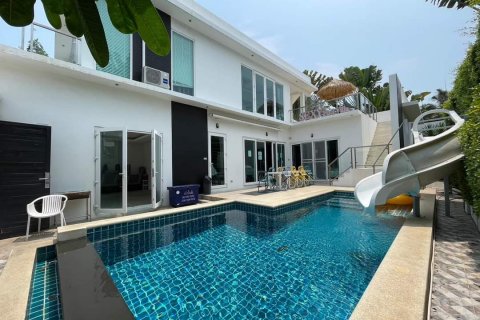 Villa à Pattaya, Thaïlande 3 chambres № 133843 - photo 1