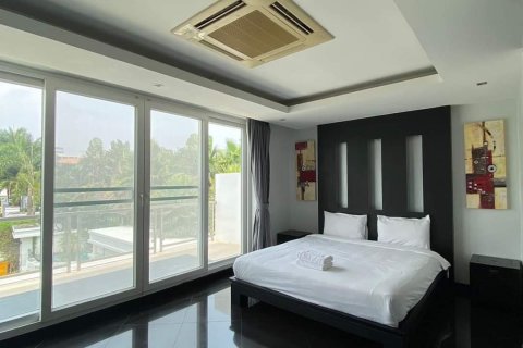 Villa à Pattaya, Thaïlande 3 chambres № 133843 - photo 10