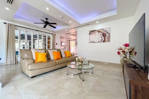 Villa à Phuket, Thaïlande 4 chambres № 133844 - photo 16