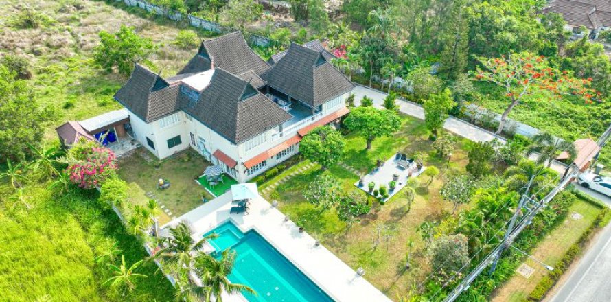 Villa à Phuket, Thaïlande 4 chambres № 133844