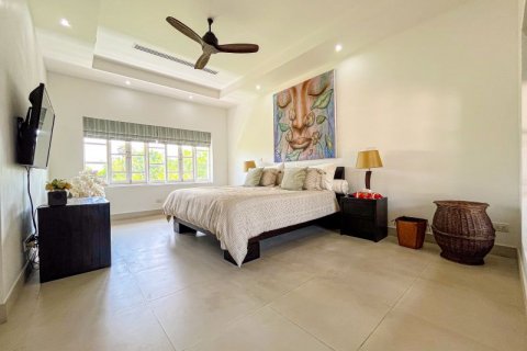 Villa à Phuket, Thaïlande 4 chambres № 133844 - photo 23