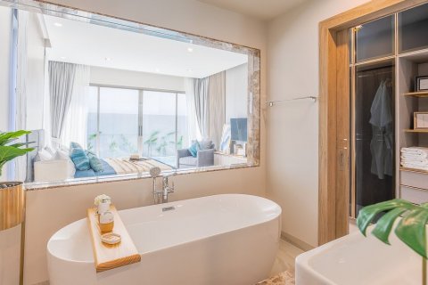 Villa in Phuket, Thailand 3 bedrooms № 133846 - photo 16