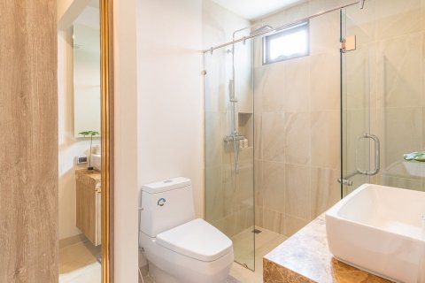 Villa in Phuket, Thailand 3 bedrooms № 133846 - photo 20
