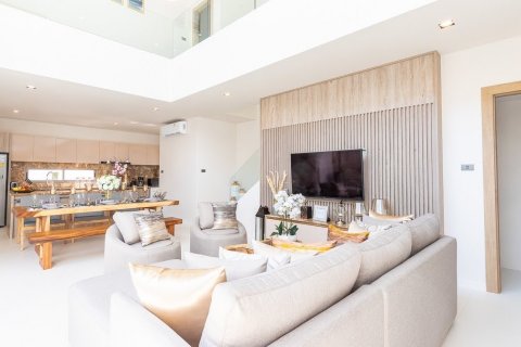 Villa in Phuket, Thailand 3 bedrooms № 133846 - photo 21