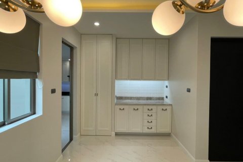 Villa in Bang Phli Yai, Thailand 4 bedrooms № 133842 - photo 8