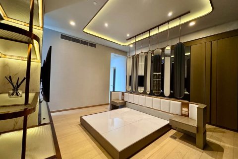 Condo in Bangkok, Thailand, 3 bedrooms  № 154561 - photo 9