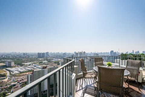 Condo in Bangkok, Thailand, 2 bedrooms  № 154560 - photo 17