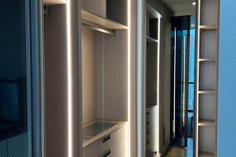 Condo in Bangkok, Thailand, 2 bedrooms  № 154559 - photo 10