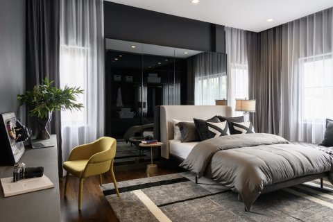 Villa in Bangkok, Thailand 5 bedrooms № 165455 - photo 6