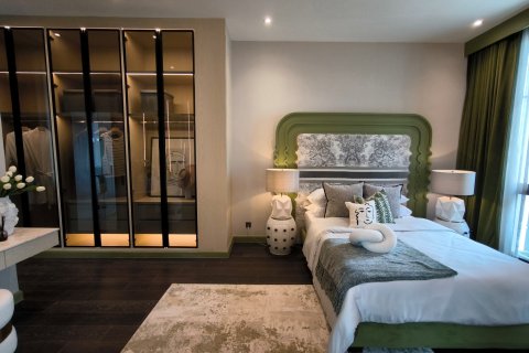 Villa in Bangkok, Thailand 6 bedrooms № 165458 - photo 12