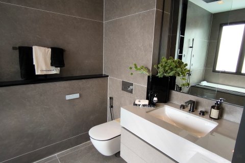 Villa in Bangkok, Thailand 6 bedrooms № 165458 - photo 19