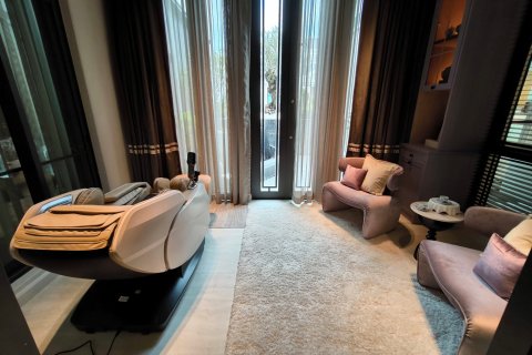 Villa in Bangkok, Thailand 6 bedrooms № 165458 - photo 6