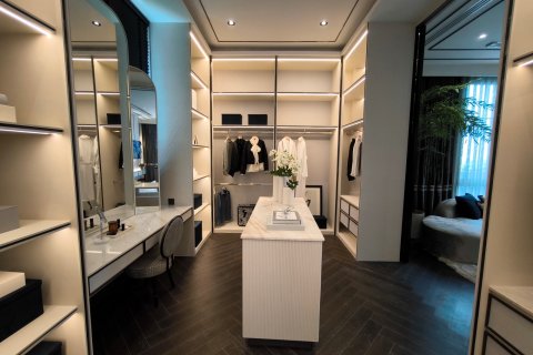 Villa in Bangkok, Thailand 6 bedrooms № 165458 - photo 9