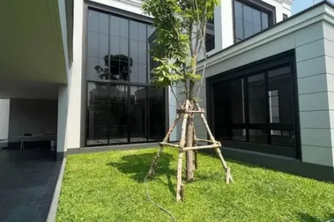 Haus in Suan Luang, Bangkok, Thailand 4 Schlafzimmer № 217012 - Foto 3
