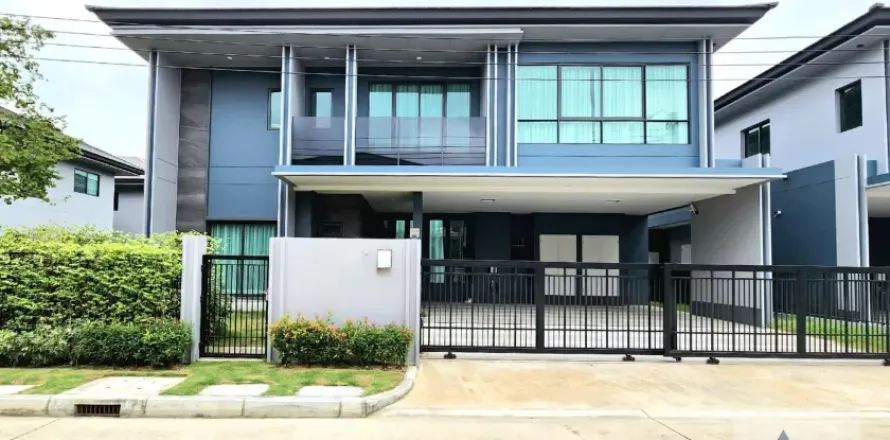 Haus in Bang Kapi, Bangkok, Thailand 4 Schlafzimmer № 217011