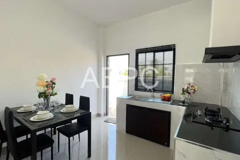Casa de 3 dormitorios en Pattaya, Tailandia № 210818 - foto 12