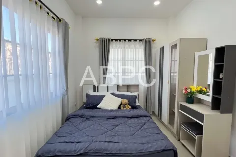 Casa de 3 dormitorios en Pattaya, Tailandia № 210818 - foto 7