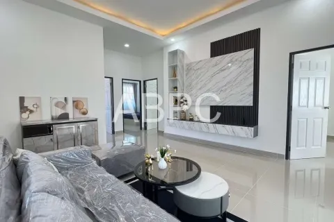 Casa de 3 dormitorios en Pattaya, Tailandia № 210818 - foto 6