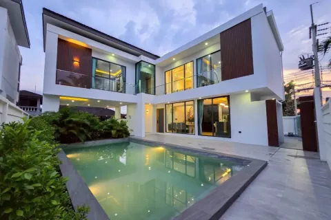 Casa de 3 dormitorios en Pattaya, Tailandia № 210812 - foto 14