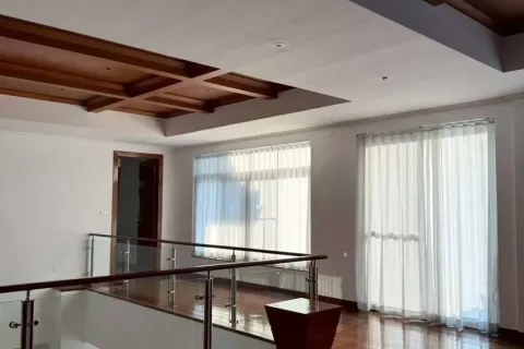 Casa de 5 dormitorios en Pattaya, Tailandia № 210817 - foto 12