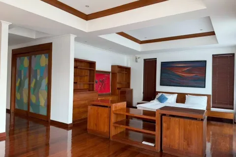 Casa de 5 dormitorios en Pattaya, Tailandia № 210817 - foto 22