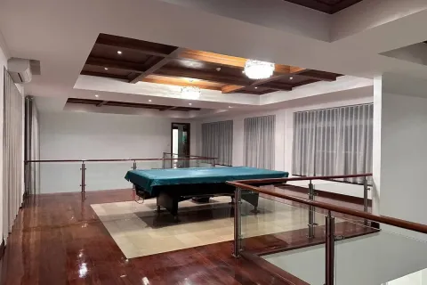 Casa de 5 dormitorios en Pattaya, Tailandia № 210817 - foto 30