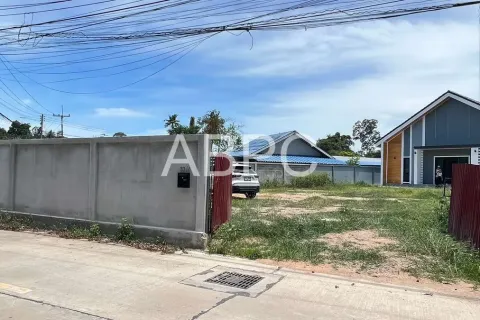Casa de 3 dormitorios en Pattaya, Tailandia № 210815 - foto 12