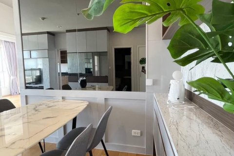 Кондоминиум с 2 спальнями в Кхлонг Сане, Бангкок, Таиланд № 138559 - фото 6