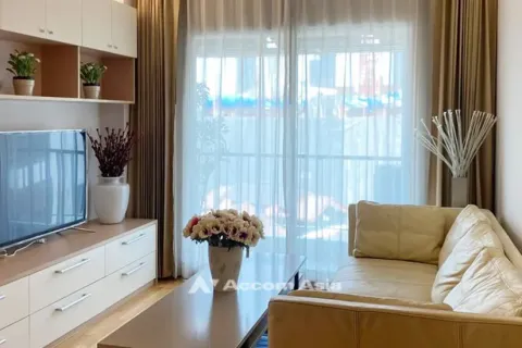 Condominio de 3 dormitorios en Phra Khanong, Bangkok, Tailandia № 220174