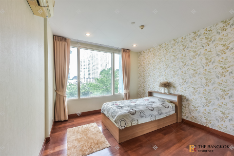 Condo in Bangkok, Thailand, 3 bedrooms № 186272